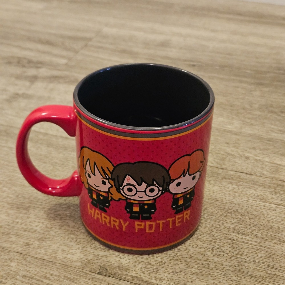 Harry Potter Characters Ceramic Warner Bros 20oz Red Black